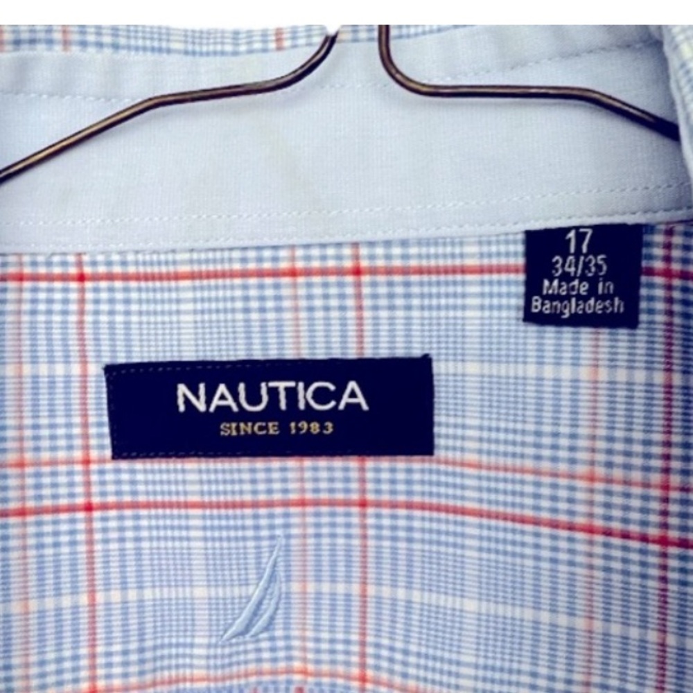 Men's Nautica pinpoint collar button up Shirt - Picture 2 of 6